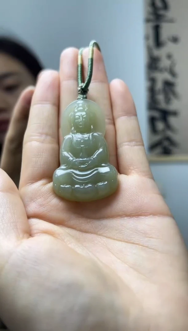 和田玉未镶嵌颈饰观音