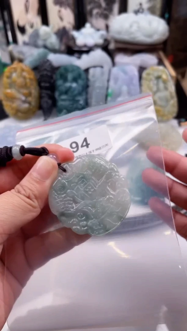 【闪购商品】翡翠颈饰未镶嵌天然缅甸A货翡翠94有裂