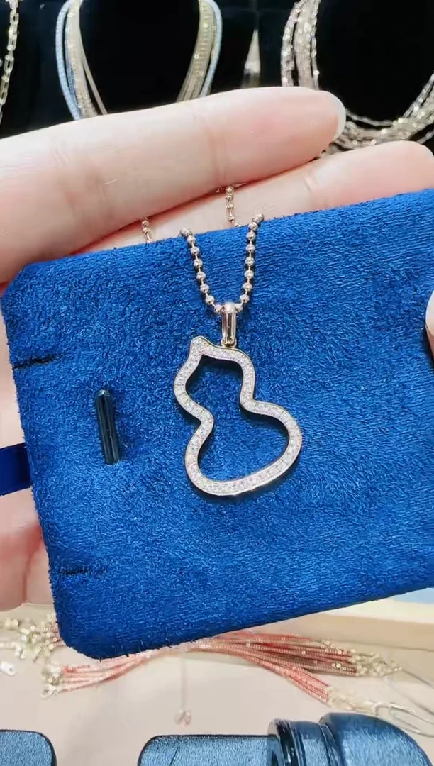 【闪购商品】钻石吊坠(不含链)18K金镶嵌葫芦吊坠