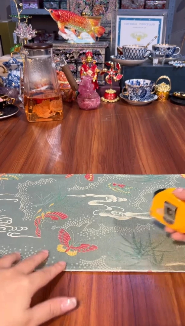 146绿色蝴蝶茶席（对图）