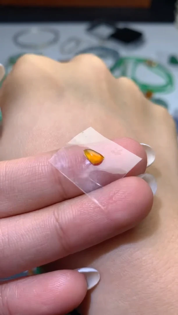 未镶嵌定制翡翠毛货