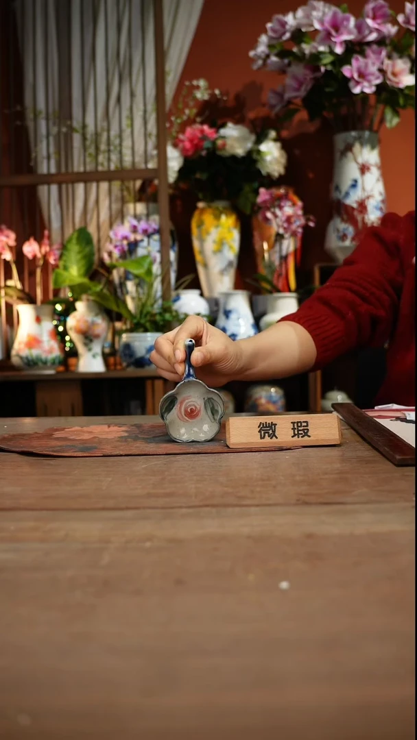 当代高温釉下彩手绘陶瓷餐具
