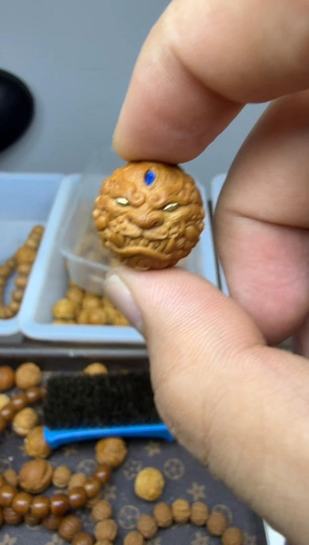 吊坠猴头核桃万福 唐狮 蓝色