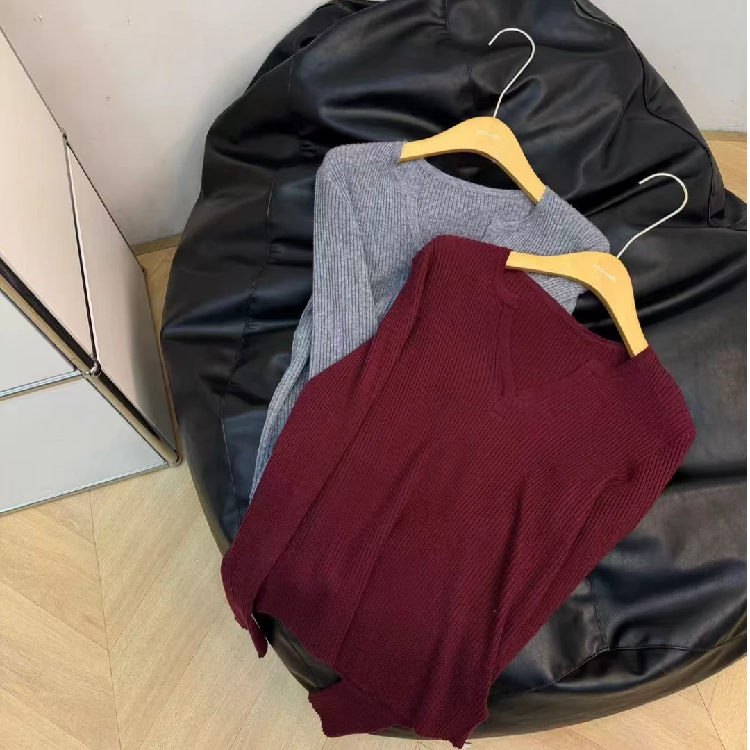 满满高级感 小V领款毛针织衫 单穿内搭皆可 巨舒服 闭眼入 XG012