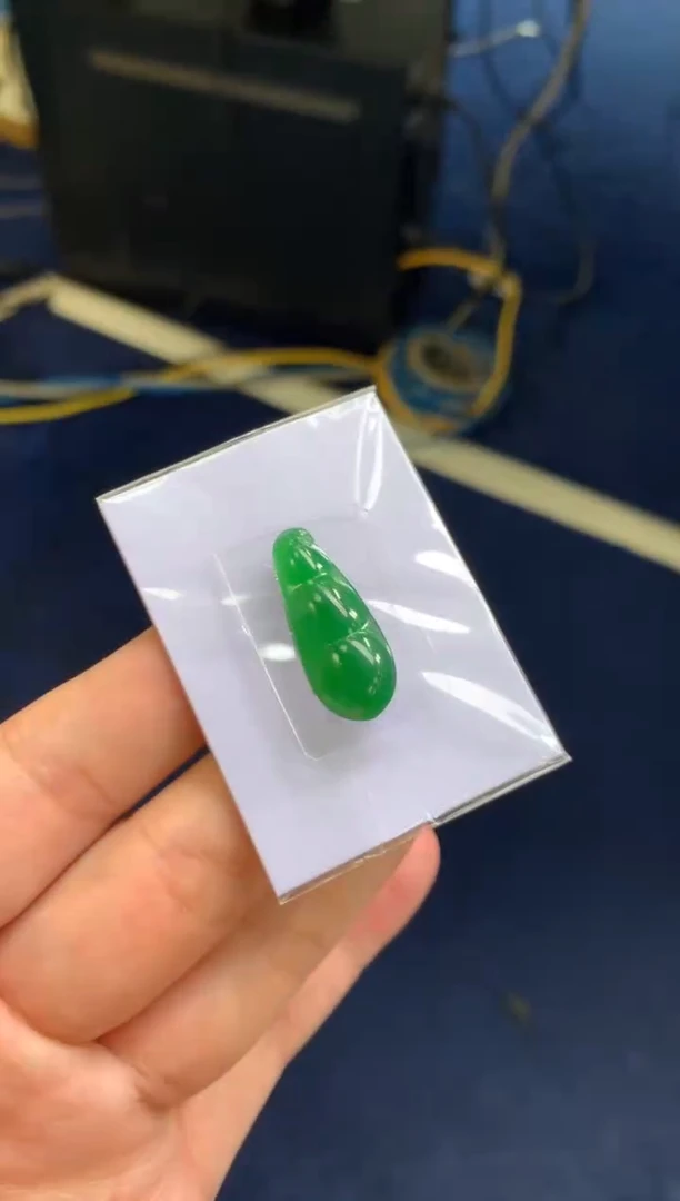 定制翡翠未镶嵌老*姐翡翠
