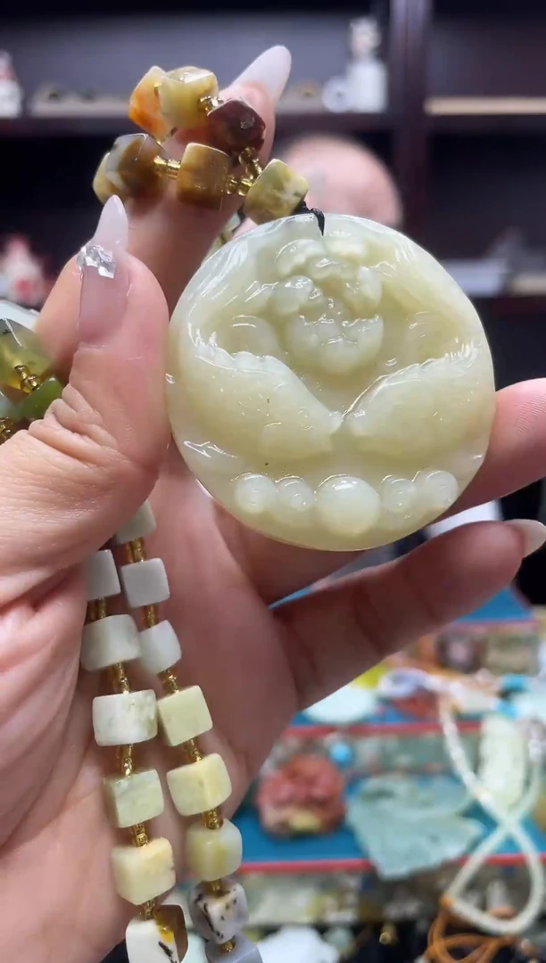 未镶嵌岫玉吊坠多样性发*货拍一发一