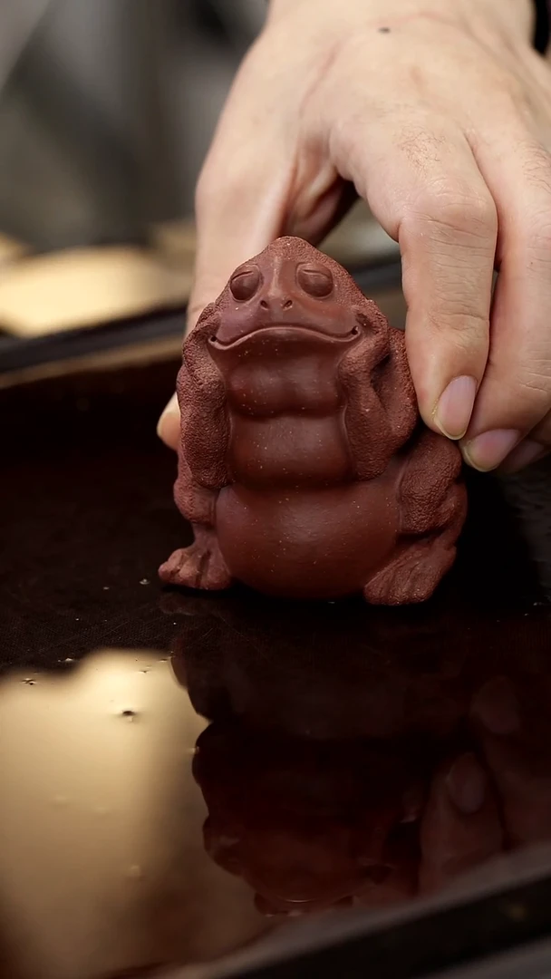 思考青蛙掉茶宠摆件