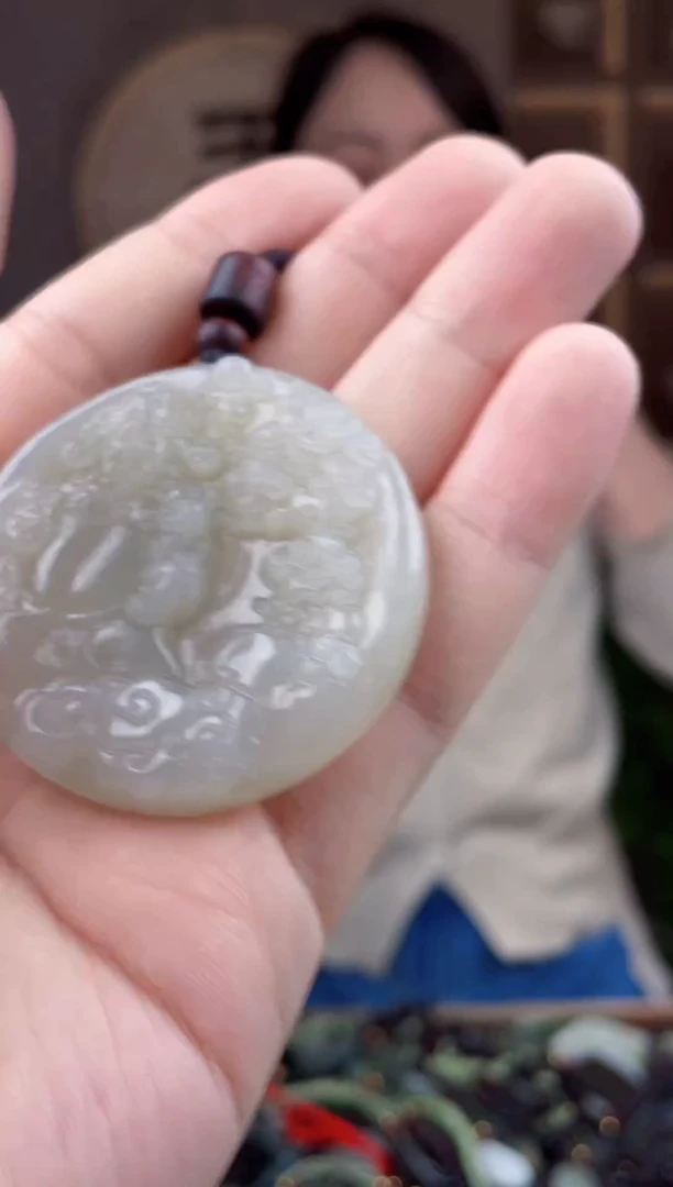 颈饰未镶嵌和田玉拍一发一，多样性发货