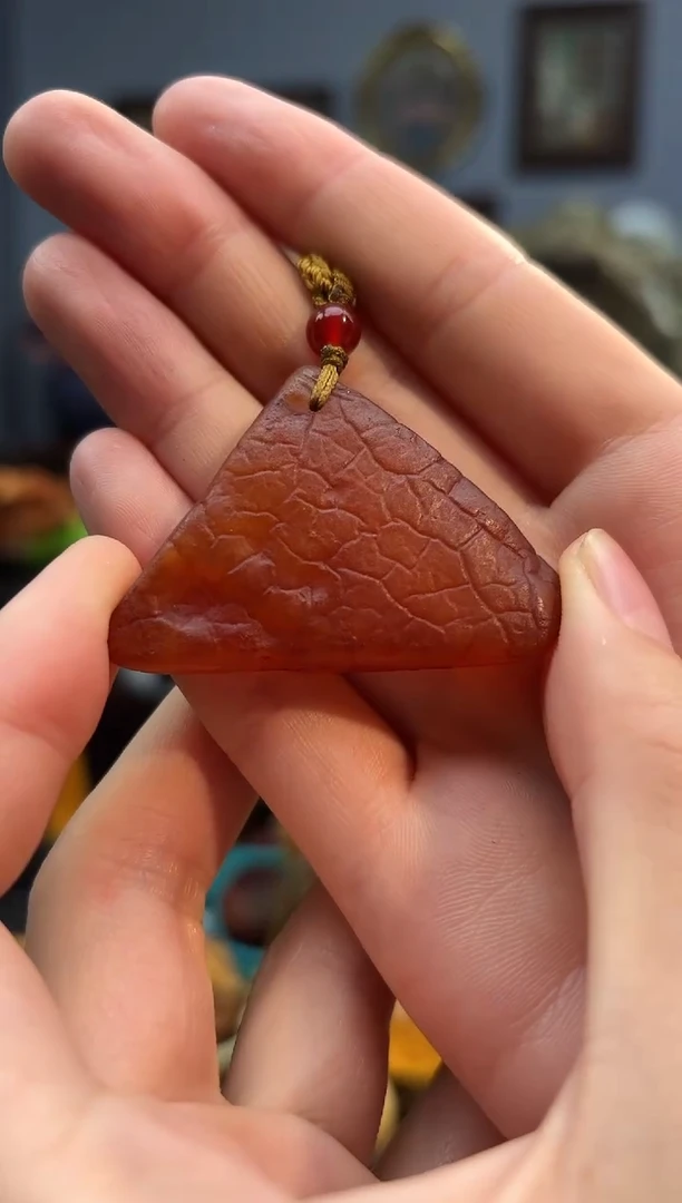 琥珀颈饰未镶嵌吊坠