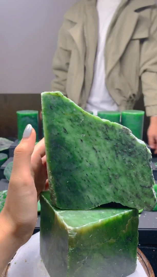 未镶嵌和田玉珠宝半成品1