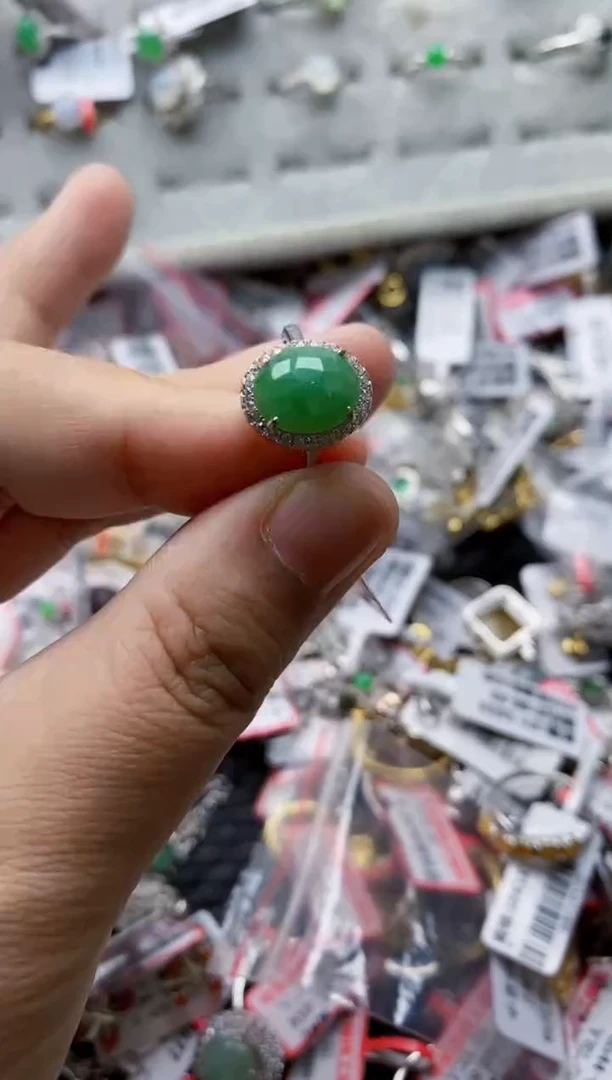翡翠戒指银S925镶嵌1200000    4