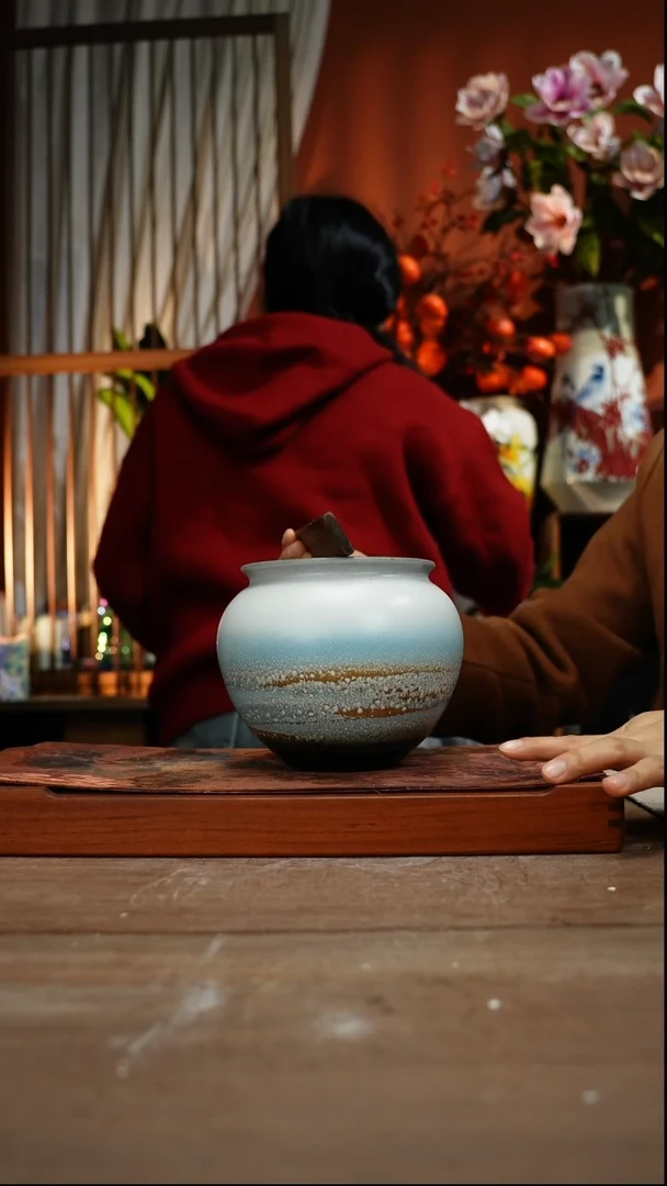 当代景德镇设计师釉下手绘陶瓷花瓶