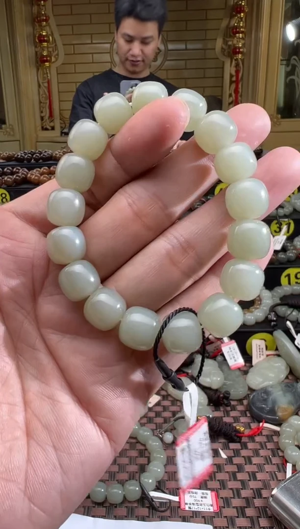 手串未镶嵌和田玉且末料青白玉老型珠手串卡11*12