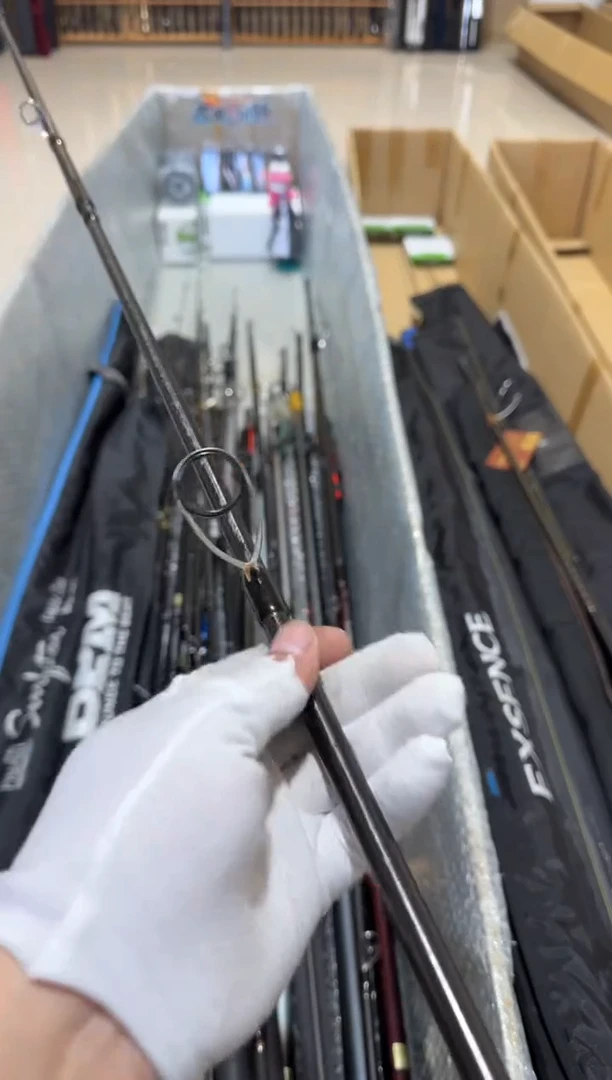 族**计大友渔具路亚竿