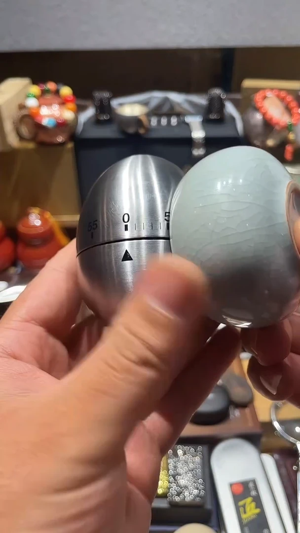 瓷片闪购商品 如图所示