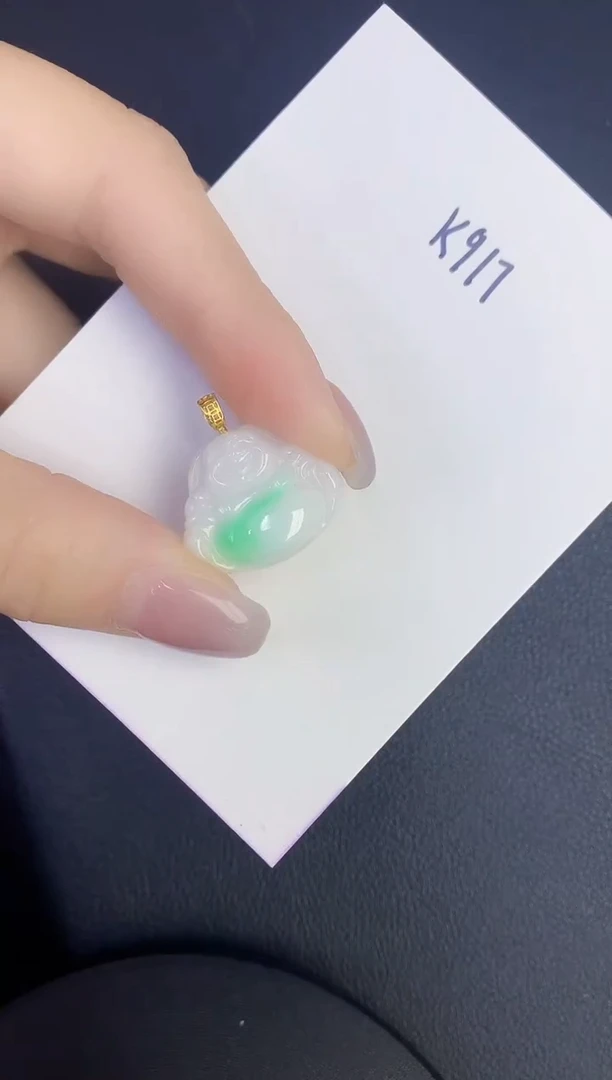 颈饰未镶嵌翡翠缅甸天然翡翠A货