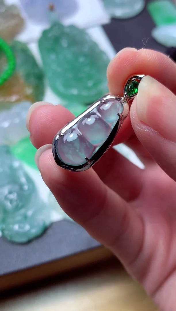 翡翠未镶嵌颈饰天然翡翠