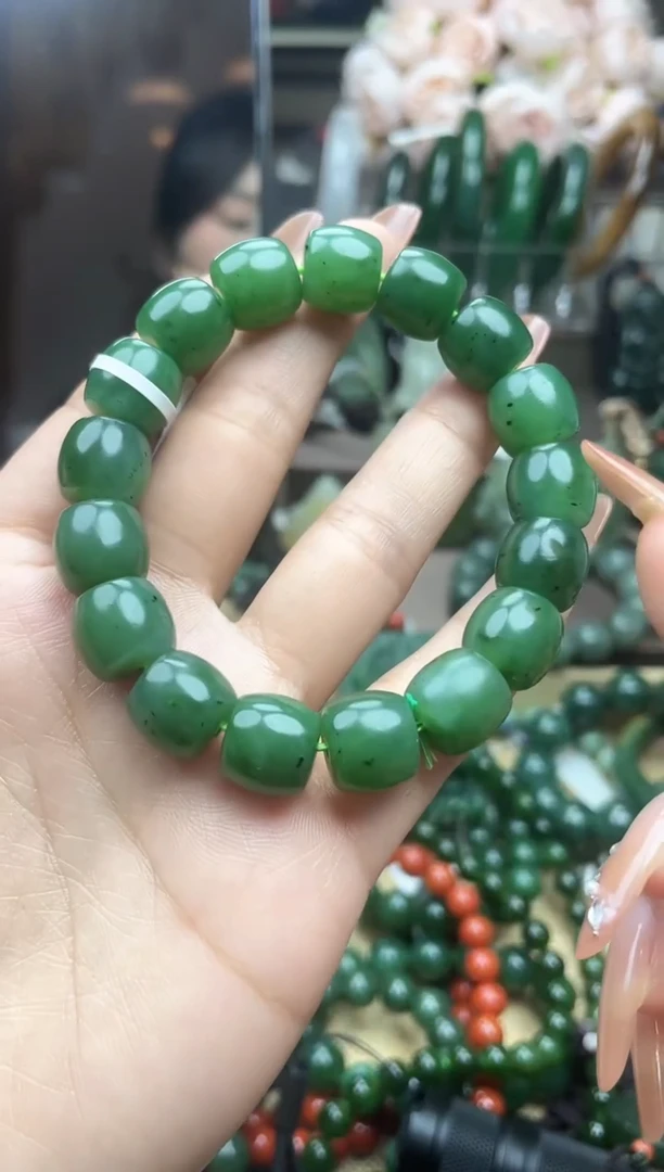 颈饰未镶嵌和田玉未镶嵌和田玉吊坠多样性拍一发一