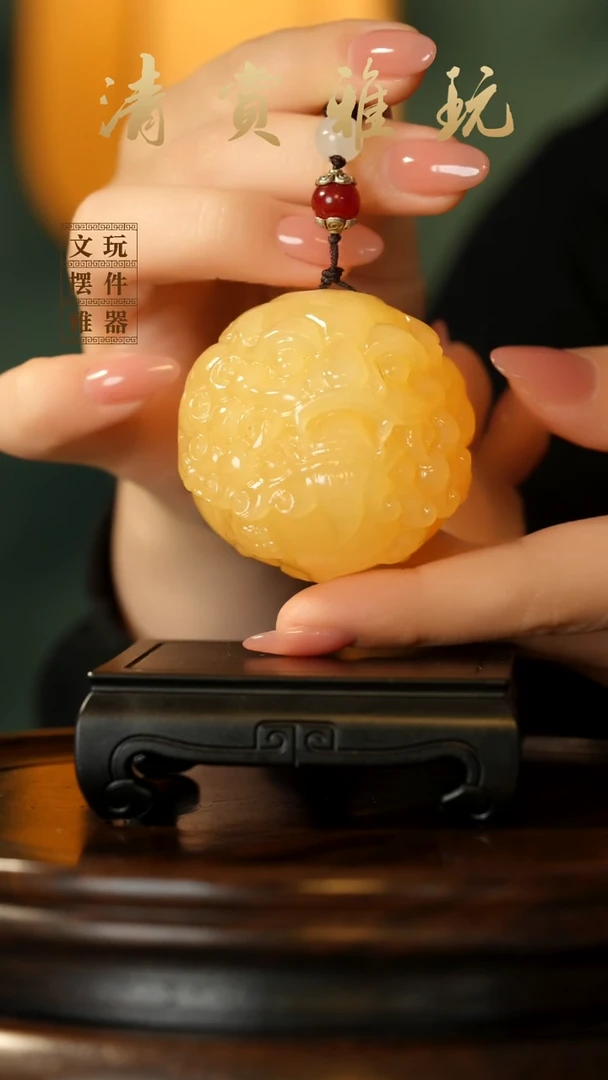 玉《醒狮貔貅》手把件摆件