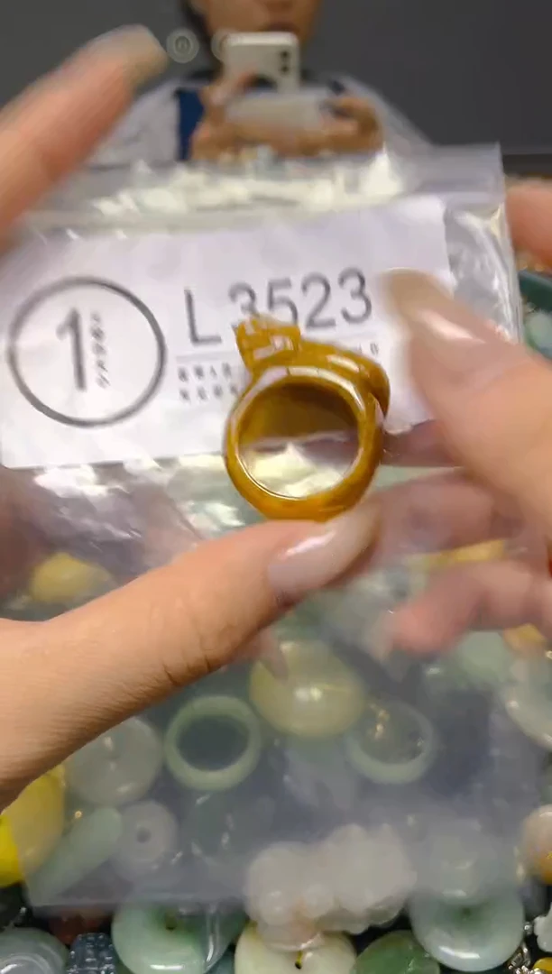 颈饰未镶嵌翡翠19.5MM/ L /翡翠A货，一件也是批发价