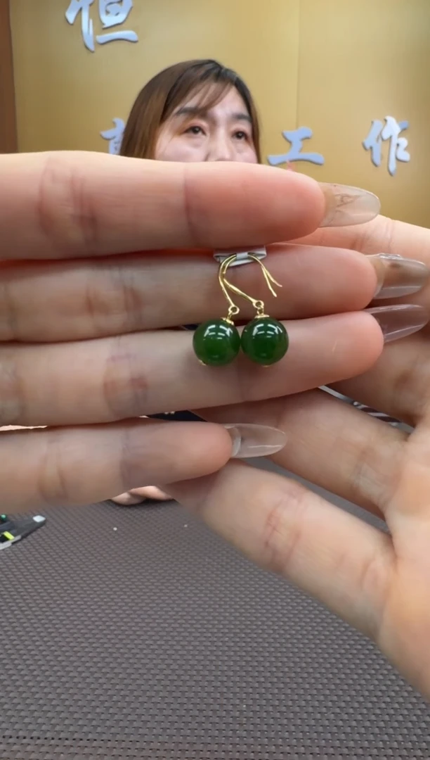 【闪购商品】和田玉耳饰18K金镶嵌一对