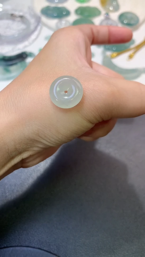 未镶嵌定制翡翠毛货