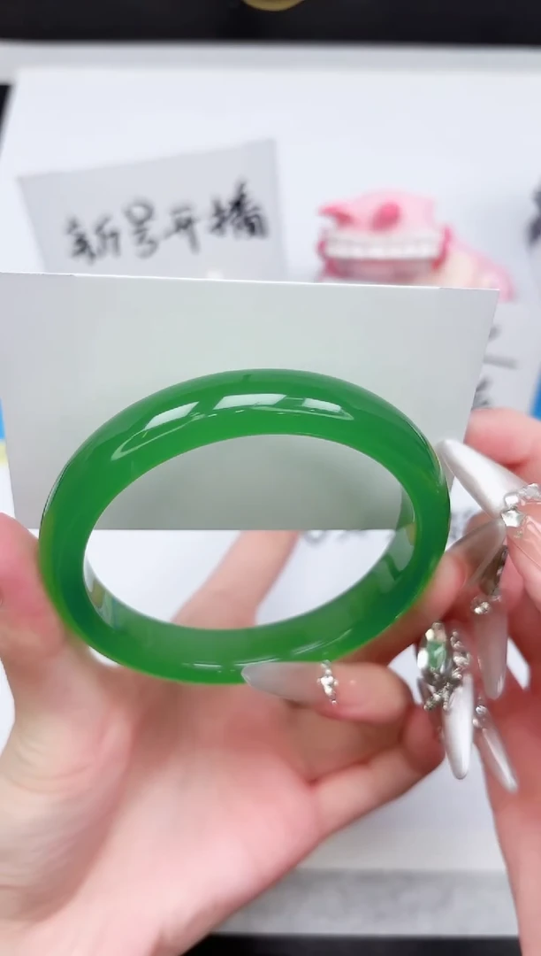 石英质玉手镯未镶嵌161-63