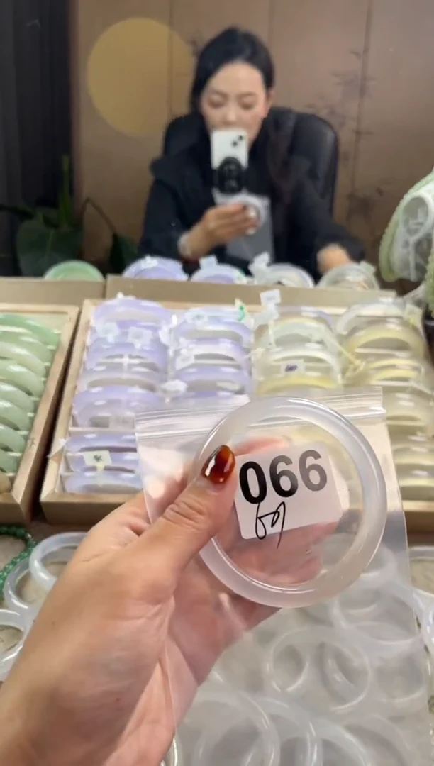手镯玛瑙/玉髓未镶嵌066