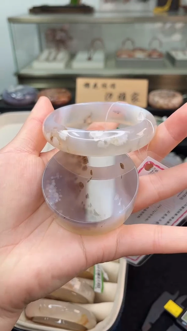 未镶嵌手镯石英质玉57圈口(赠品镯心)365590