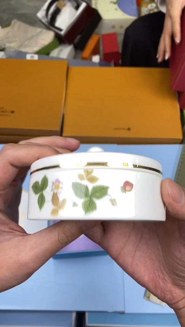 瓷片手工商品，没有品牌