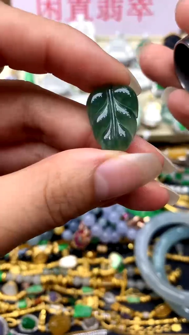 颈饰未镶嵌翡翠40-中国好珍宝