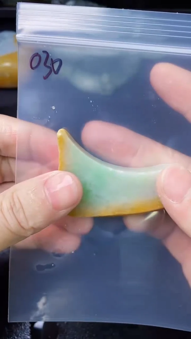 【闪购商品】翡翠颈饰未镶嵌030天然A货翡翠