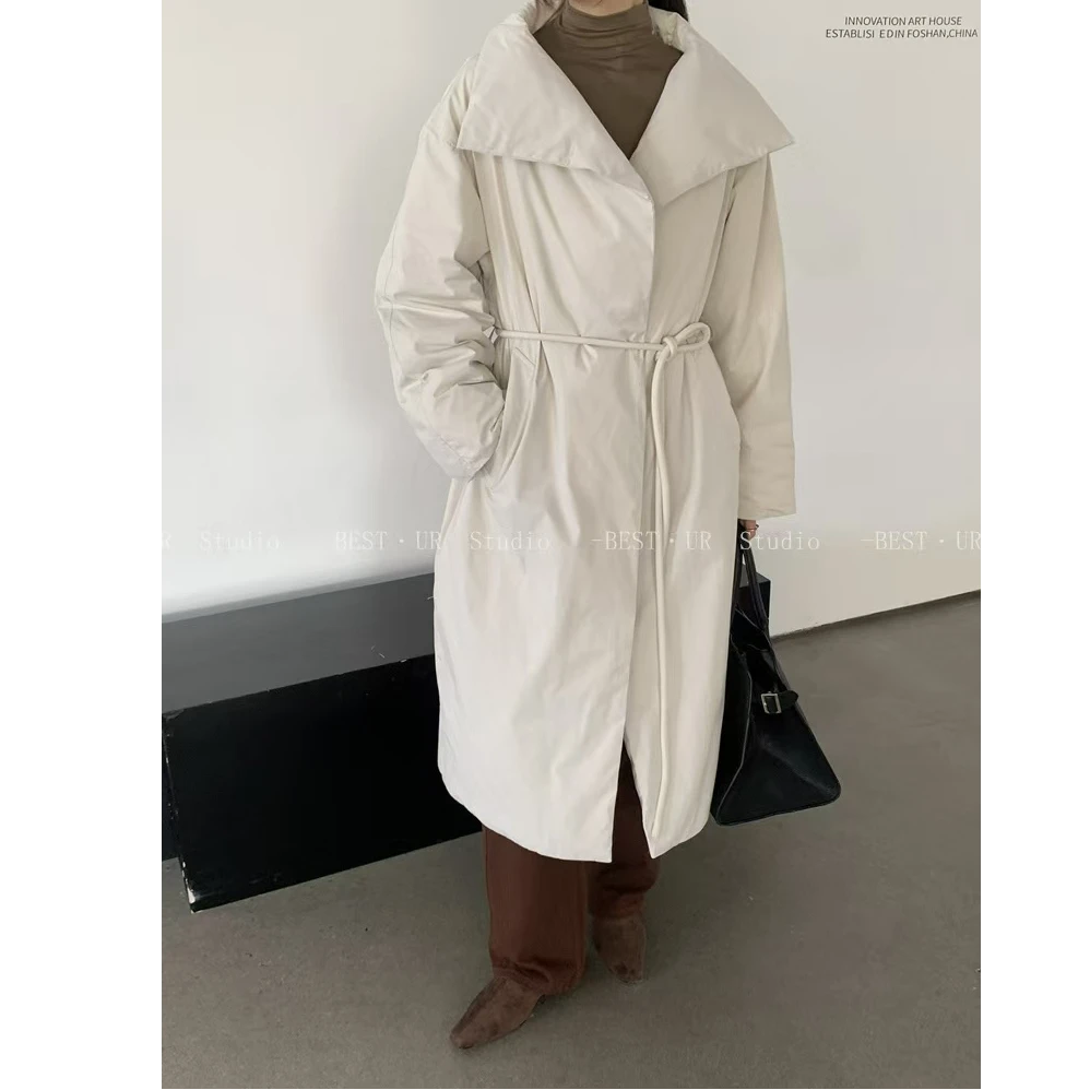 白白家-新国标90白鸭绒阔版长款翻领羽绒服#2661