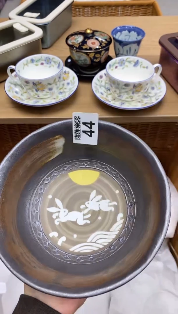 瓷片生**易隆莲瓷器欢迎大家