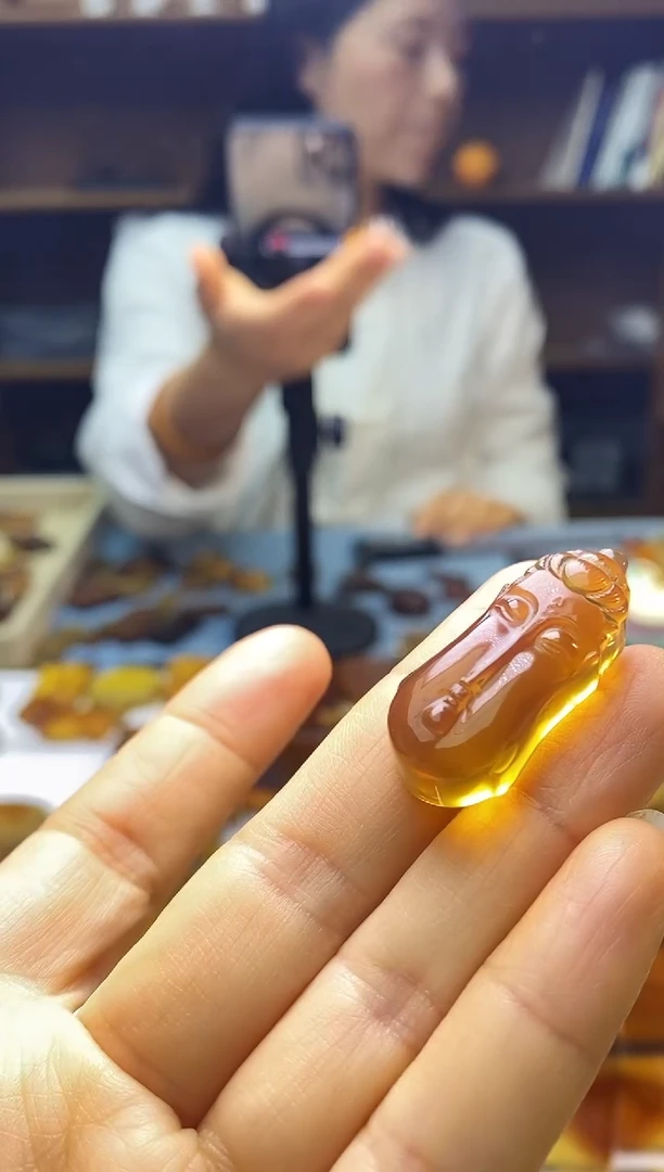 琥珀颈饰未镶嵌SN90-124（佛脸）