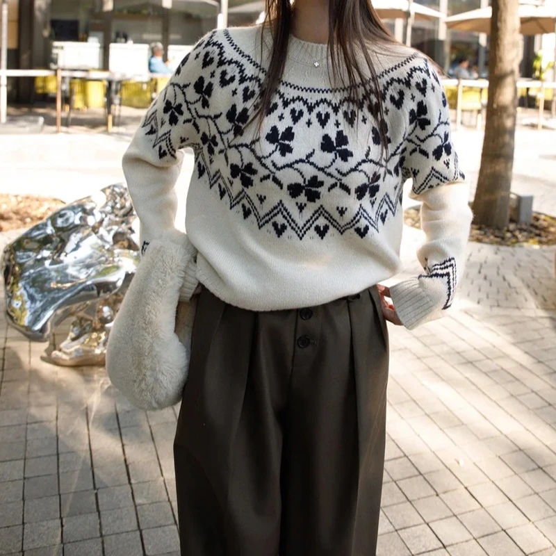 宝丫轻奢  T女式复古减龄圆领撞色提花毛衣针织衫K3229