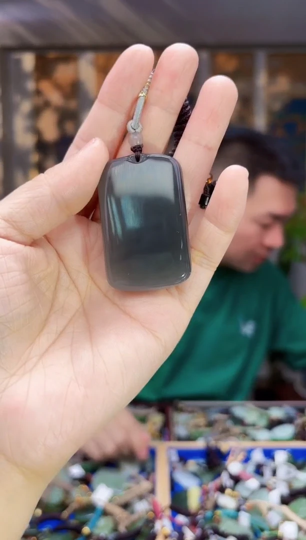 和田玉未镶嵌挂件拍一发一