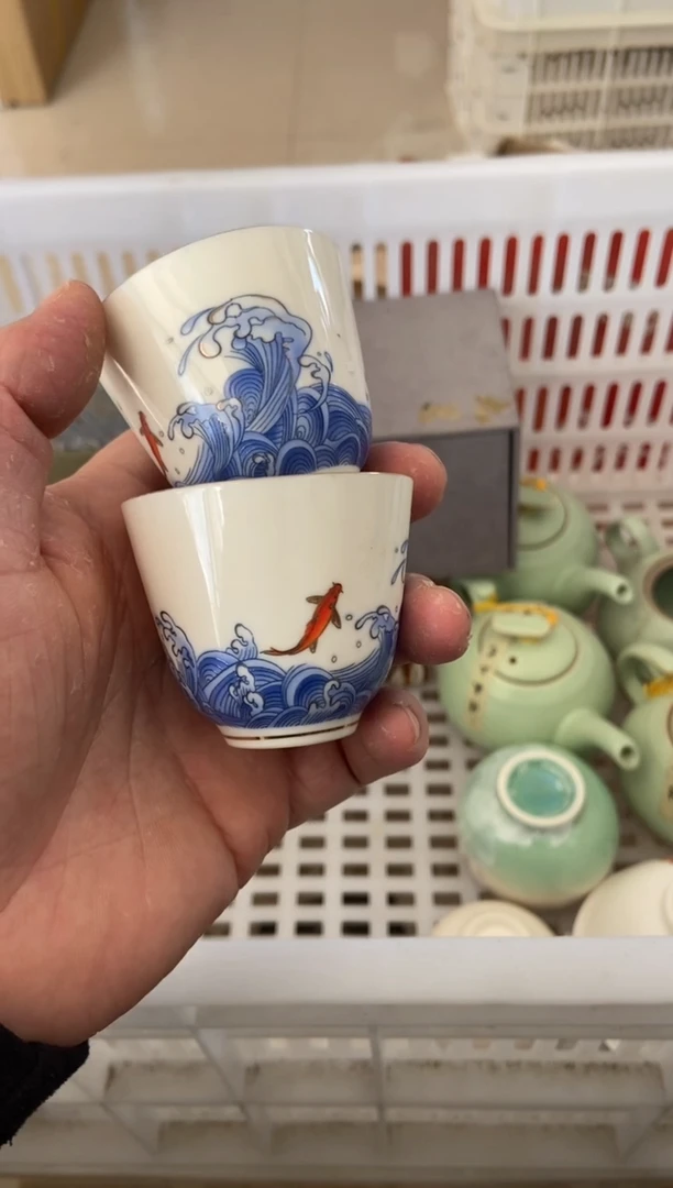 无运费险有瑕疵的摄影的产品有使用过的痕迹有点脏介意勿拍杯