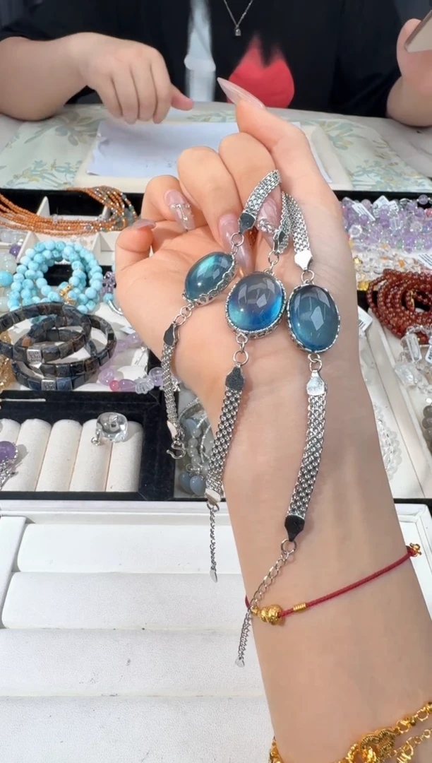 海蓝宝石手链银S925镶嵌拍三发一！P014魔鬼蓝蛋面手链