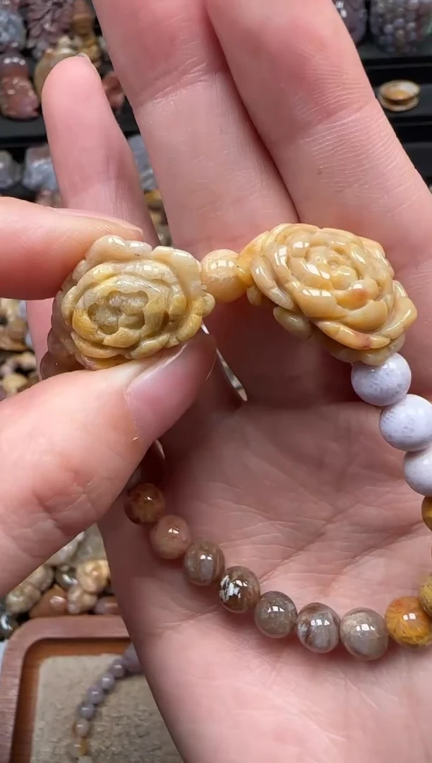 颈饰未镶嵌硅化珊瑚（珊瑚玉）250