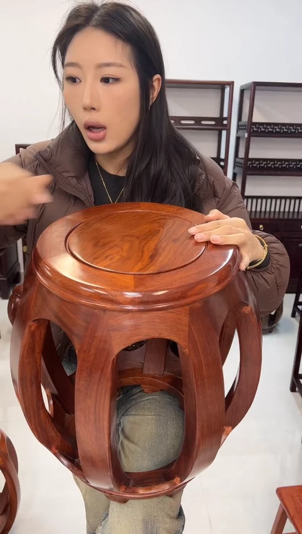 花梨木类家具一对亚花梨大号花梨色鼓凳