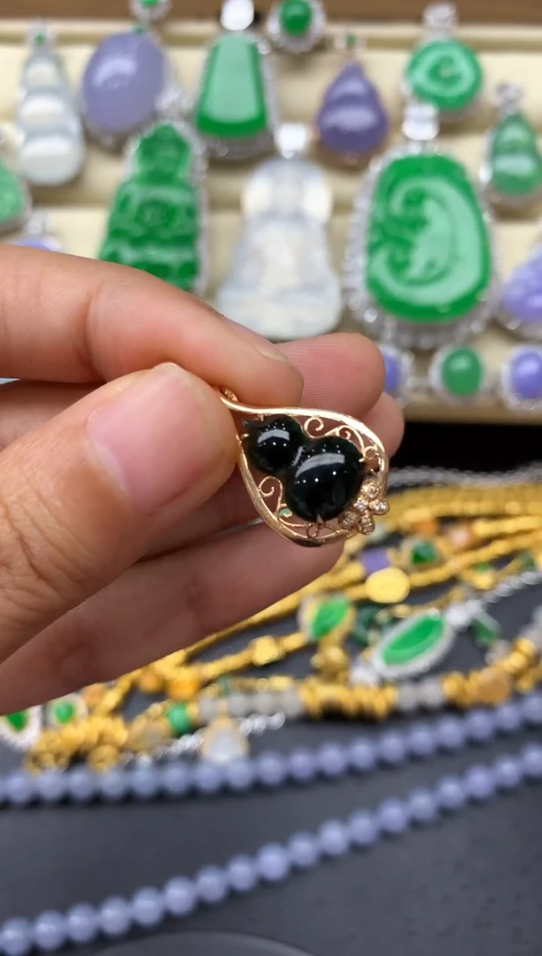 翡翠18K金镶嵌颈饰208-中国好珍宝