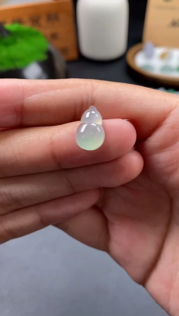 颈饰未镶嵌翡翠翡翠冰种葫芦