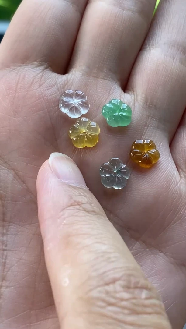 翡翠未镶嵌吊坠(不含链)翡翠吊坠