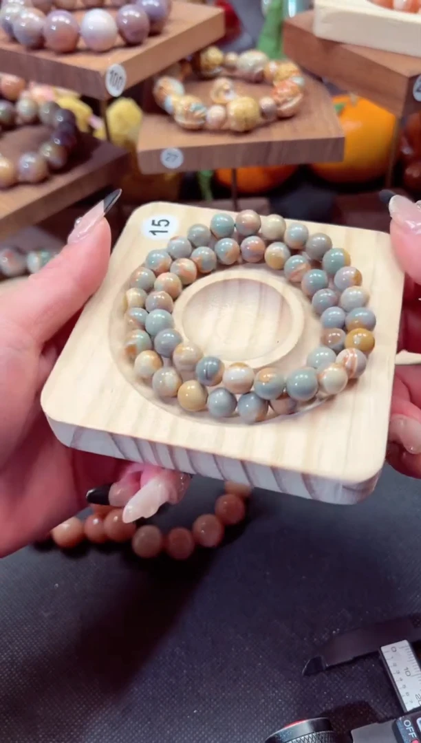 【闪购商品】石英质玉手链未镶嵌41