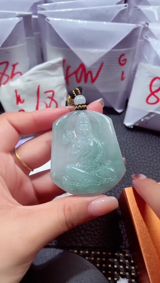 颈饰未镶嵌翡翠031