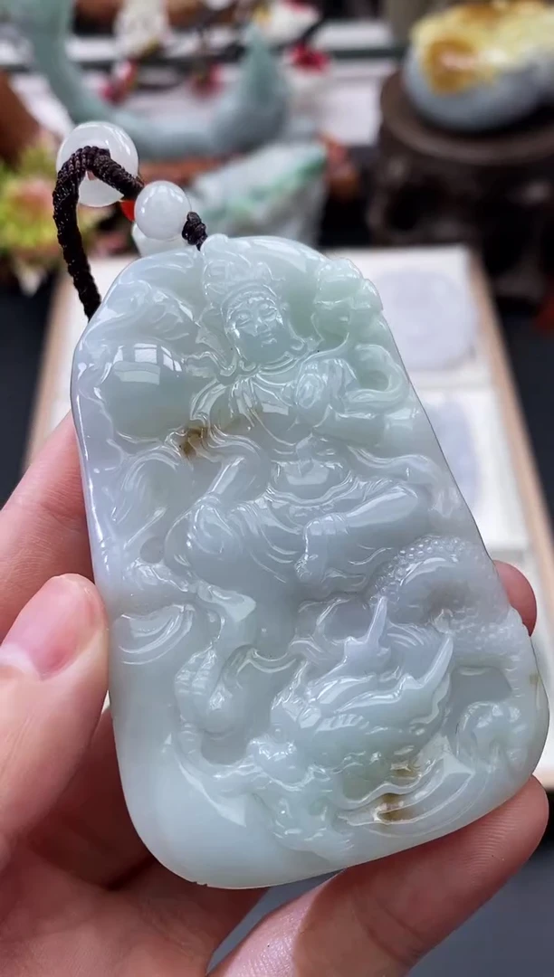 翡翠未镶嵌颈饰天然缅甸A货翡翠