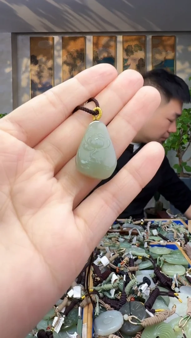 未镶嵌和田玉挂件拍一发一