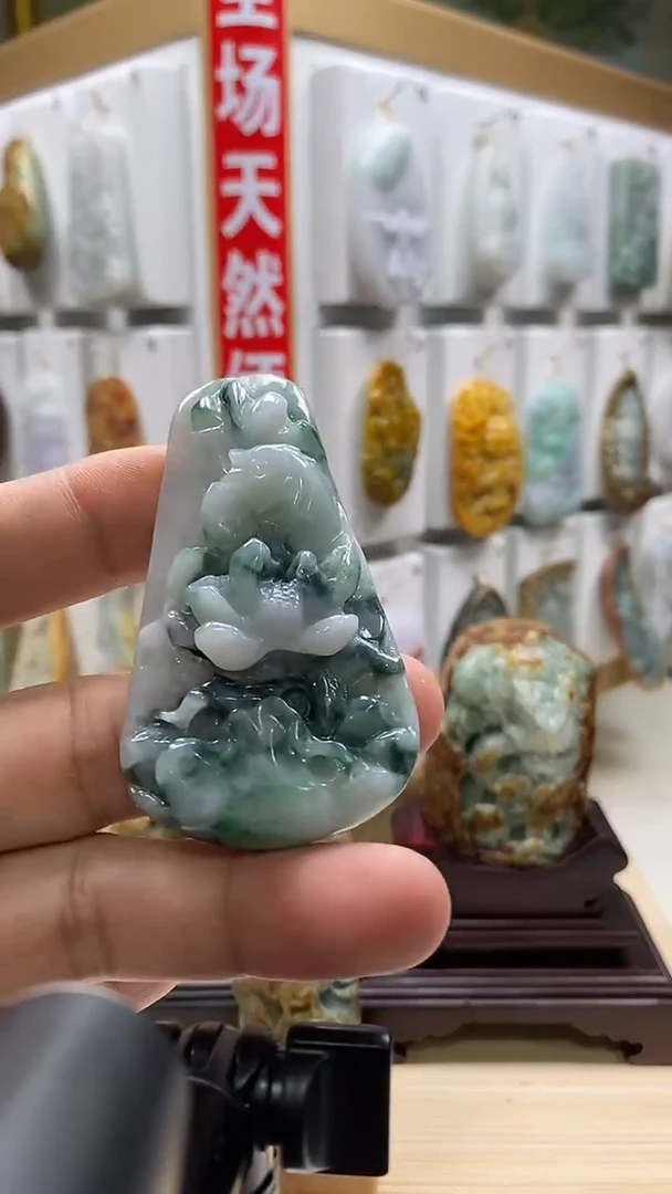 颈饰未镶嵌翡翠翡翠A货2025/12/14