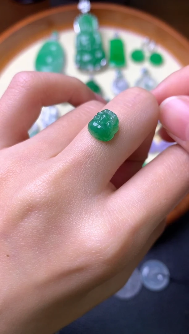 【闪购商品】定制翡翠未镶嵌裸石（镶嵌定制）